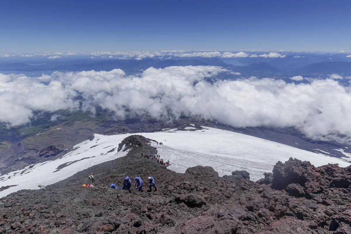 Alerta amarilla en el volcán Villarrica: qué implica para vecinos y turistas